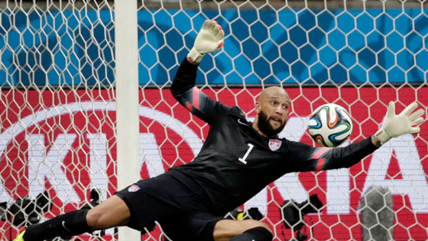 2014 World Cup: Tim Howard Sets World Cup Record in US Loss
